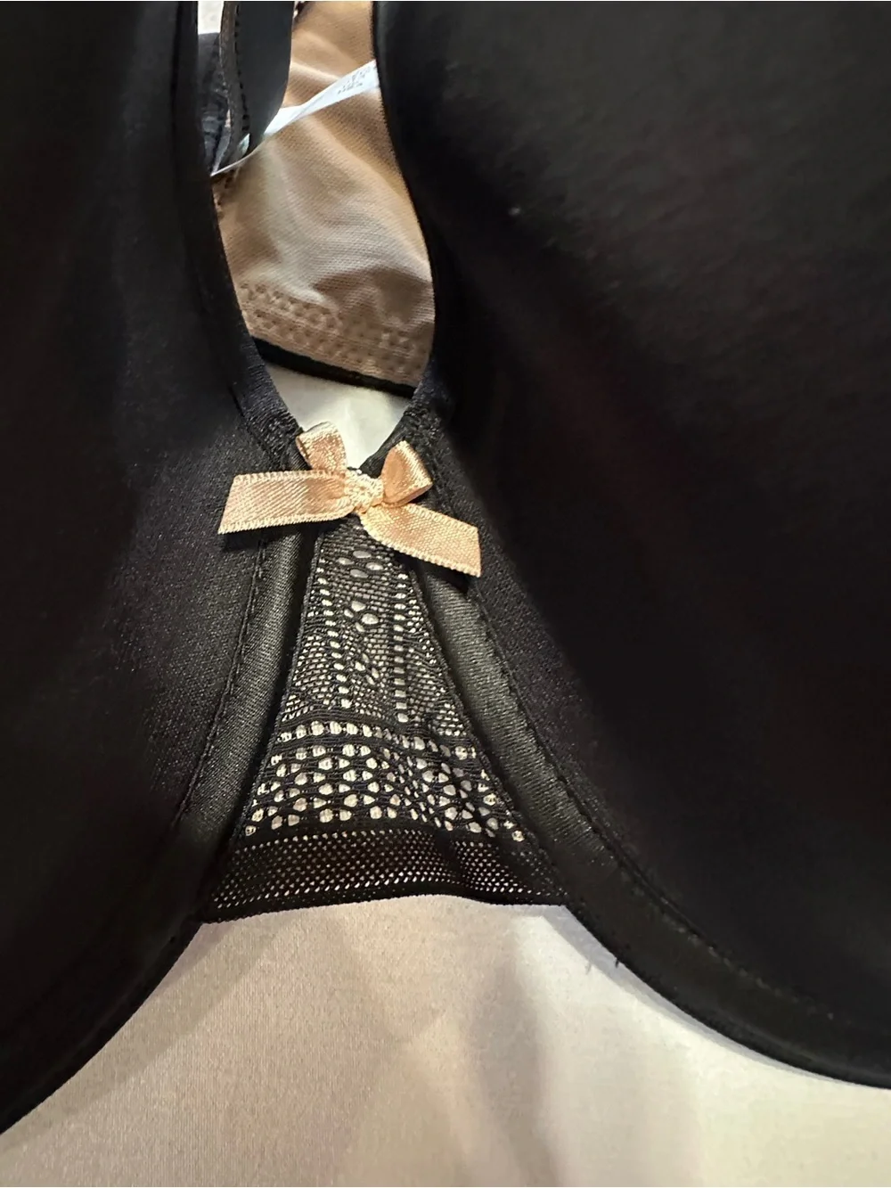 Chantelle Black Molded Underwire Bra 42C NWT French Lingerie MSRP $88